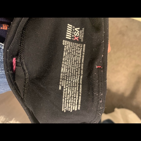 Victoria’s Secret Capri leggings - Picture 3 of 3